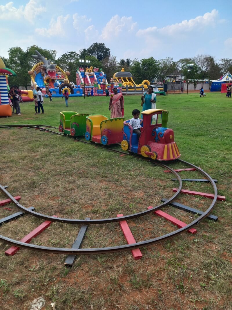 kids toy train ride for rent in chennai for birthday party, weddings and corporate vents