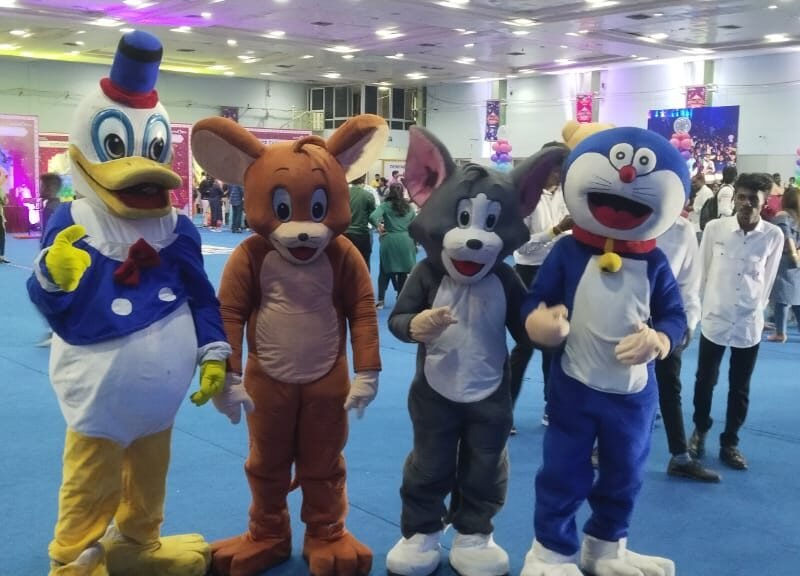 rent mascots Cartoon Characters For Birthday party In Chennai